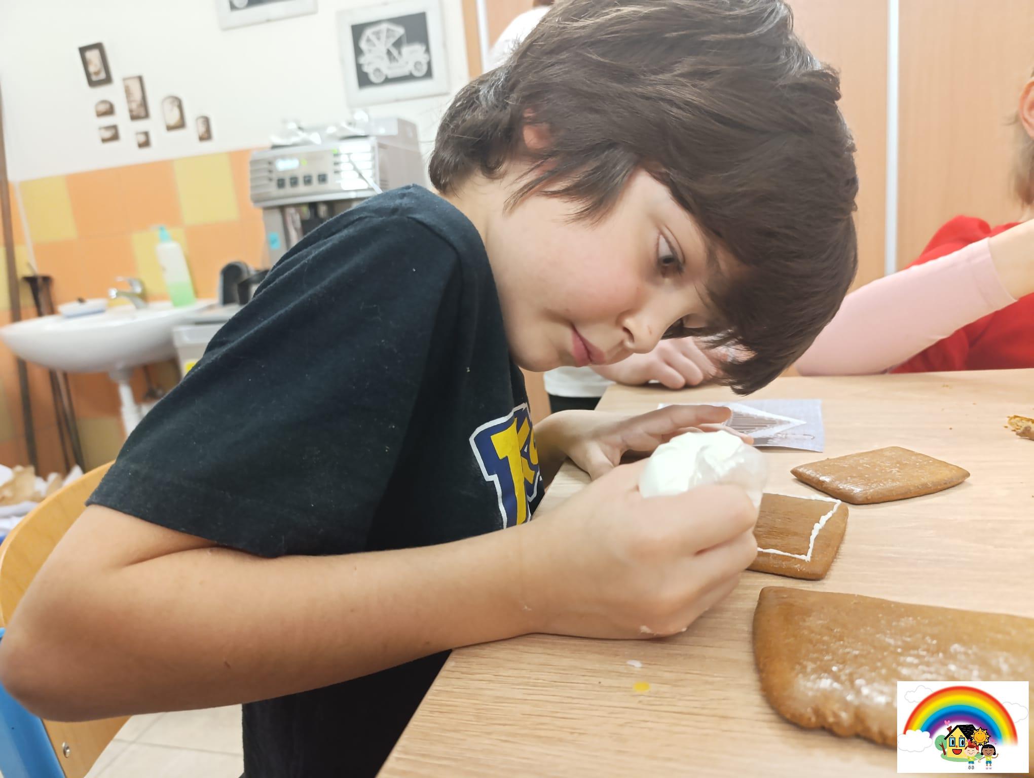 28b6eaf4-9c93-499c-ac78-e5e2d601d759