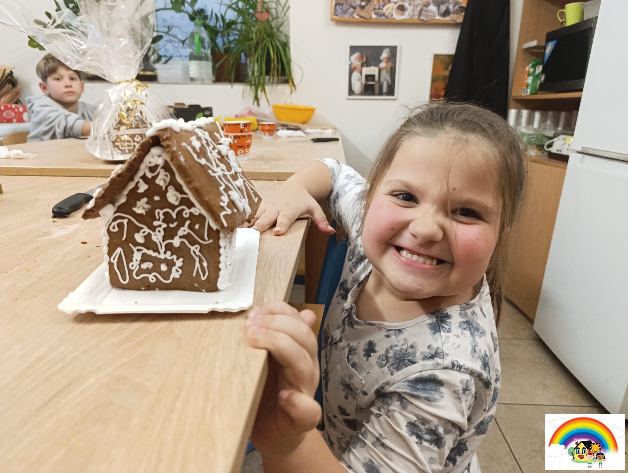 8302eeaa-1b2d-4afc-95f3-4b497d42f549