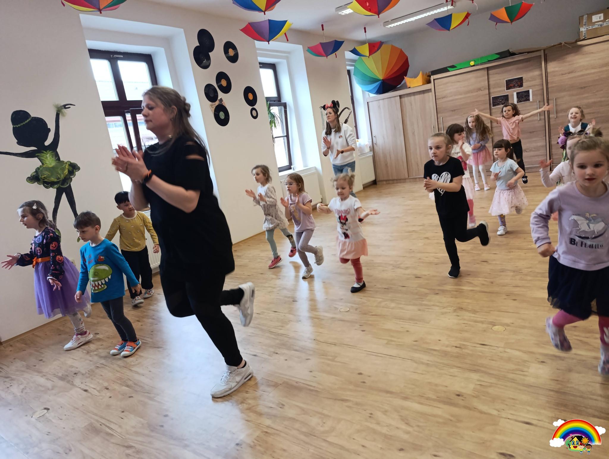 671711937_10215470760718283_9065423597285155451_n