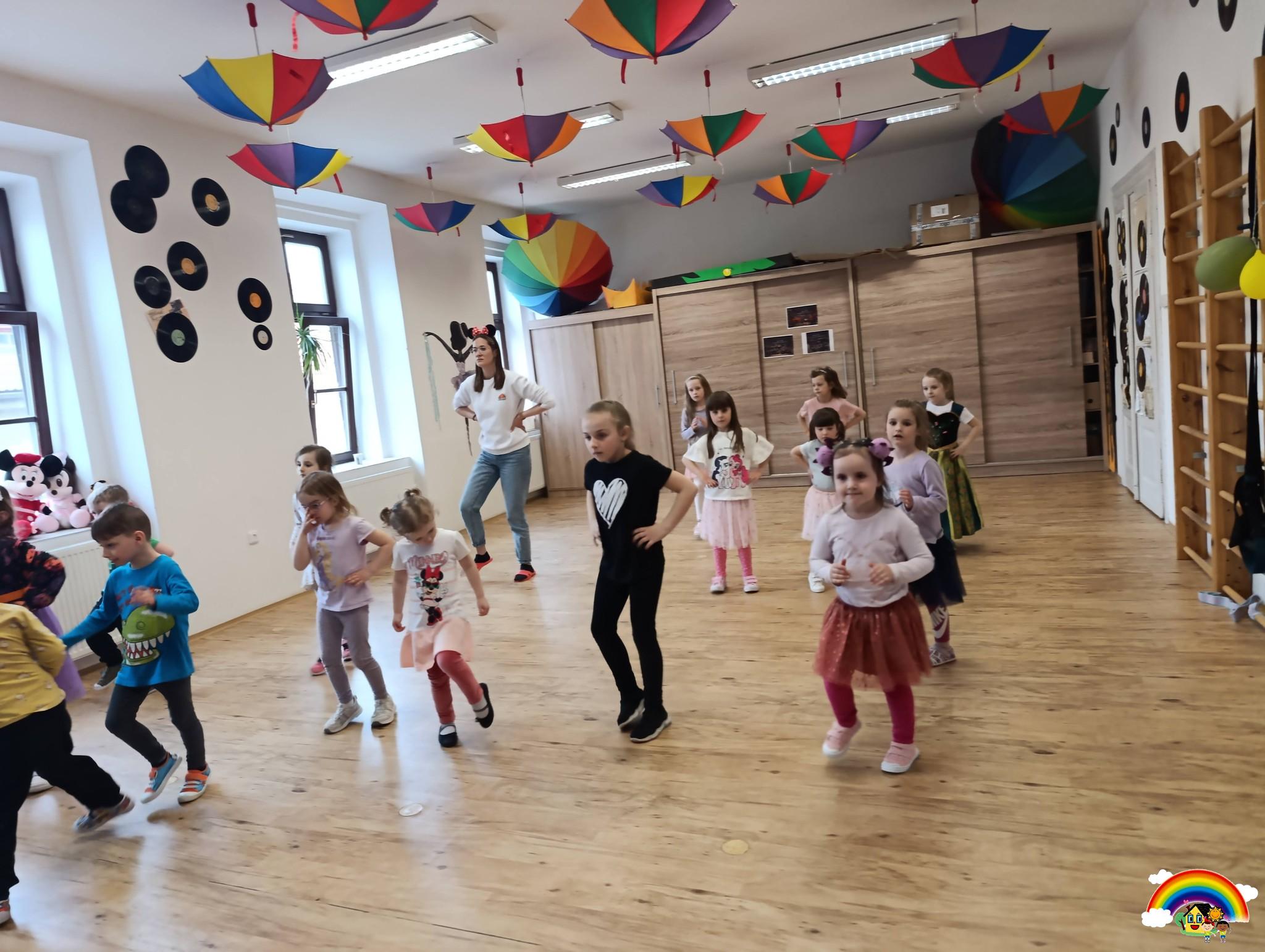 671760975_10215470764158369_8344783034300937049_n