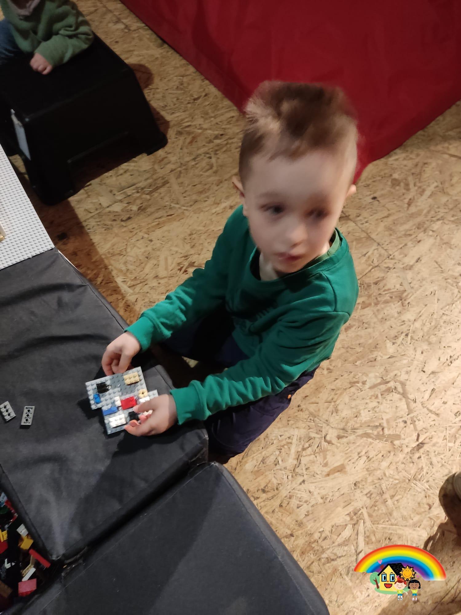 331040225_883916996152398_6070995093329749546_n